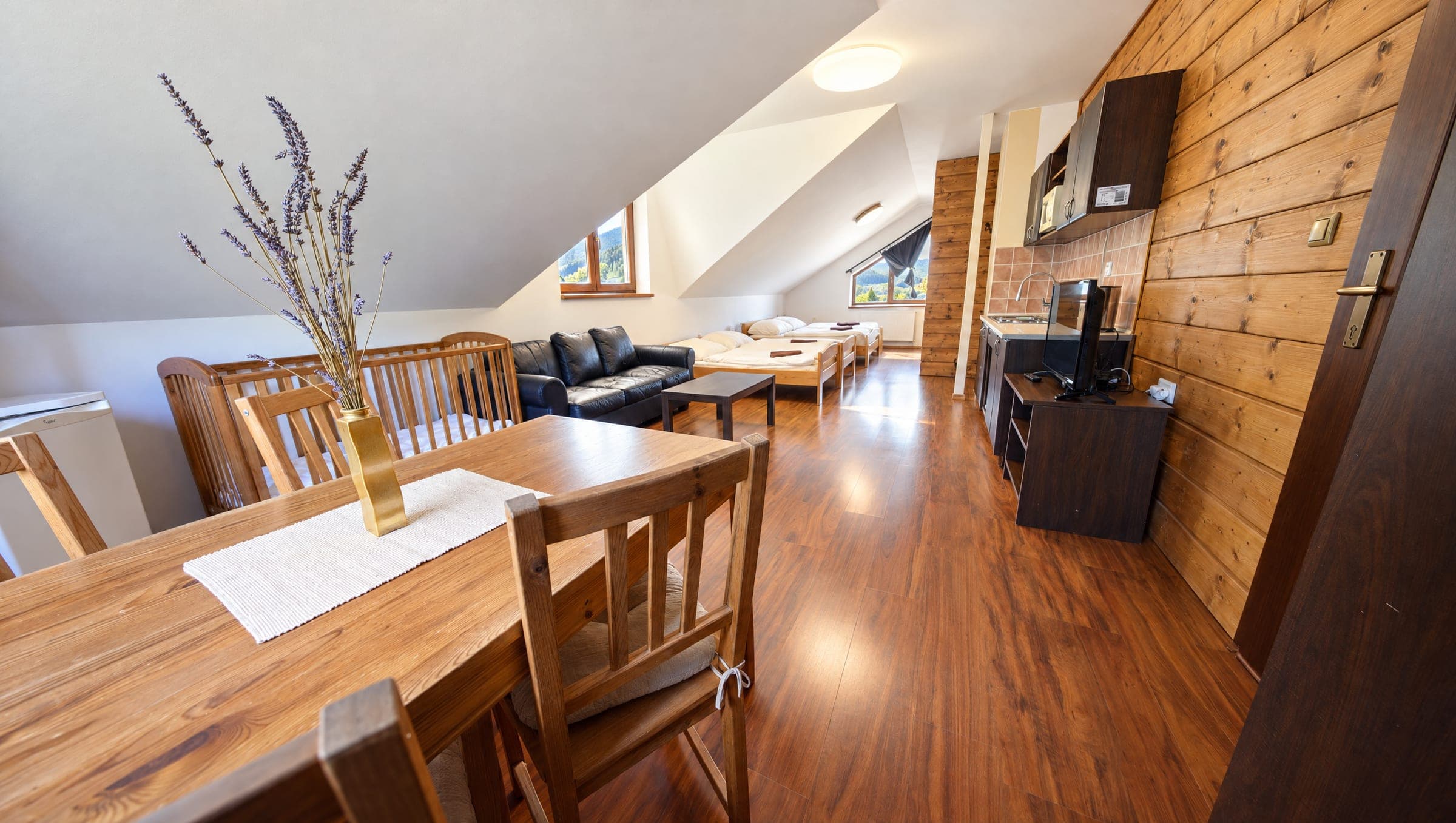 Drevený podkrovný apartmán